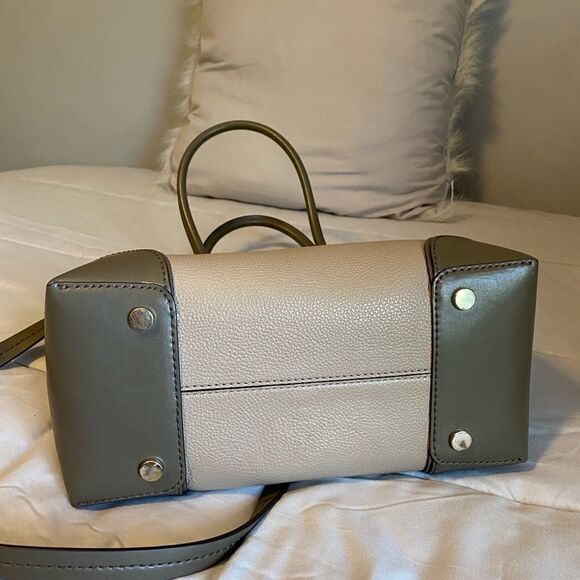 MICHAEL KORS
Mercer Gallery Medium Color Block Pebbled Leather Satchel - Picture 6 of 15